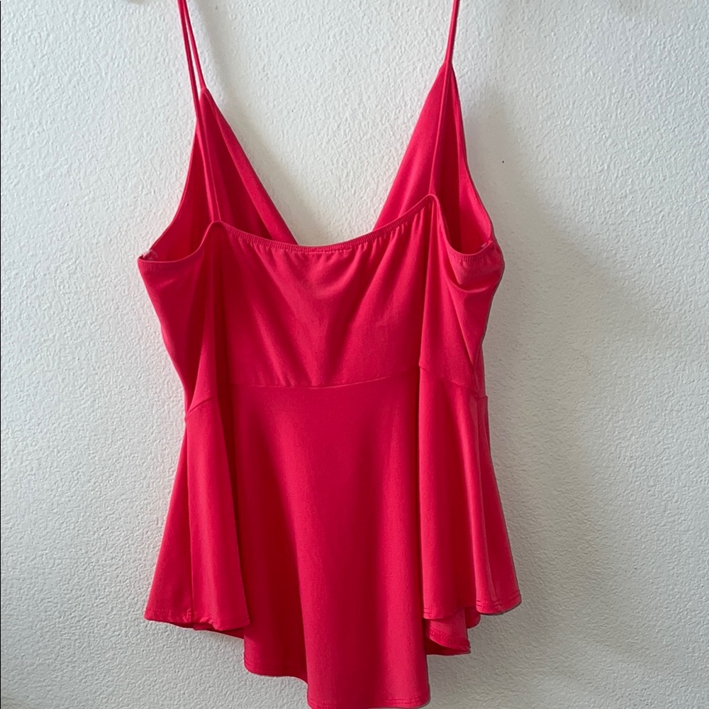 Women's twist front coral Top size 2X - Picture 7 of 7